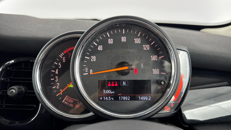 MINI Hatchback 1.5 Cooper Classic 5dr Petrol Hatchback